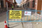 Contin�an a buen ritmo las obras de renovaci�n de los servicios y pavimentaci�n en la calle Romualdo L�pez C�novas