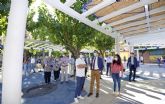 El barrio de La Paz estrena una renovada prgola de 375 m2 y un huerto escolar urbano en la calle Ro Mundo