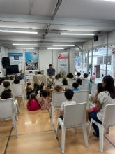 La Feria del Libro de Murcia fomenta la lectura entre los pequeños