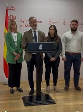 VOX: Por cada euro que recibe un murciano en ayudas directas, un extranjero recibe cinco