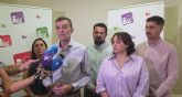 Antonio Ma�llo reivindica el municipalismo de Izquierda Unida y el derecho a la vivienda en su visita a Alhama de Murcia