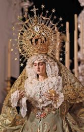 La Corona que el tiempo no ha podido borrar del coraz�n de los cruceros de Alcal� del R�o