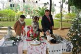 Adultos y niños podrn participar en el programa especial de actividades de IKEA Murcia bajo el rbol de la Plaza Circular