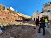 El Ayuntamiento de Lorca inicia la limpieza de varios solares del barrio de San Cristbal que, durante los ltimos años, han ido acumulando gran cantidad de basura