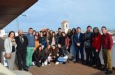 El Alcalde recibe a un grupo de estudiantes italianos de intercambio con alumnos del IES 'Mar Menor'
