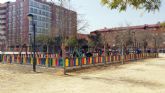 El Ayuntamiento amplía y mejora la zona de juegos infantiles del jardín José Antonio Camacho de Ronda Sur