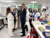 El nuevo laboratorio del Morales Meseguer gestiona 1.800 analíticas y 4.650 muestras diarias