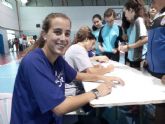 La deportista cartagenera Patricia Carrin comparte una jornada con doscientos escolares