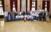 ElPozo Murcia FS ofrece la Copa del Rey al Ayuntamiento de Murcia y a la patrona, la Virgen de la Fuensanta