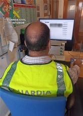 La Guardia Civil investiga a un vecino de Los Alcázares por estafas a una anciana