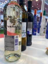 Naturcode propone el etiquetado inteligente como una solución sencilla, rápida y viable para que los vinos se adapten a la nueva normativa europea