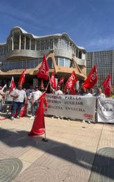 UGT convoca huelga indefinida en la industria auxiliar de la regin