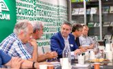 El Gobierno regional refuerza su apoyo al cooperativismo y al seguro agrario en su primer encuentro con Fecoam