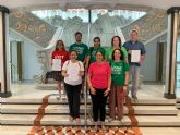 El grupo promotor de la ILP de Climatizaci�n e Infraestructura Escolar registra la iniciativa en la Asamblea Regional de Murcia