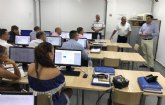 15 desempleados aprenden tcnicas de venta de automviles en un curso del SEF con compromiso de contratacin