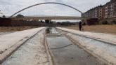 El Ayuntamiento de Lorca continúa con los trabajos de limpieza y adecuación del cauce río Guadalentín a su paso por la ciudad