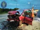 Dos heridos graves en un accidente frontal en la salida de La Aljorra