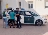 La Guardia Civil detiene en Totana a un violento delincuente que rob en siete domicilios y amenaz a varios vecinos