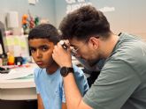 La Fundacin GAES Solidaria realiza 40 revisiones audiolgicas a niños y niñas saharauis en Murcia