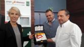 El Concejal de Emergencias visita el Centro Comercial Parque Almenara al ser este establecimiento certificado como 'espacio cardio-protegido' al instalar dos desfribiladores