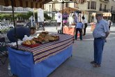 Sabores y olores de otono para el primer mercadillo artesanal de la temporada promovido por el Ayuntamiento