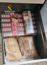 La Guardia Civil desmantela un punto de venta de tabaco de contrabando en La Manga del Mar Menor-Cartagena