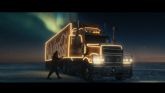 Coca-cola nos invita a estar 'presentes' en la vida de las personas que nos importan con su nueva campaña de navidad
