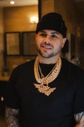 Doble El Elegido lanza 