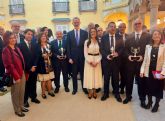 El Gobierno regional, con la Universidad de Murcia, la Universidad Católica y el doctor Ripoll, en la entrega de los Premios Nacionales del Deporte