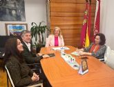 El Ayuntamiento de Murcia refuerza su apuesta por el emprendimiento a travs de la empresa familiar y firma un convenio con AMEFMUR