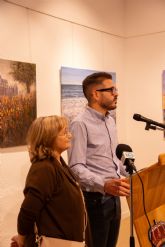 La exposici�n 'Personajes y lugares de nuestra historia', de Mari Cruz Fern�ndez, puede visitarse ya en la Casa de Cultura de Bullas