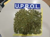 Dos operaciones policiales permiten la retirada de la circulación de más de un cuarto de kilo de marihuana y la identificación de sus portadores