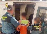 Cuatro guardias civiles detienen in fraganti  al presunto autor de un hurto en Mazarrón