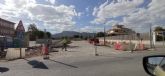El Ayuntamiento de Lorca inicia los trabajos de acondicionamiento para habilitar como aparcamiento un solar situado junto al colegio de Campillo
