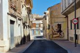 El Ayuntamiento de Lorca finaliza los trabajos de acondicionamiento con asfalto impreso de la calzada de la calle Carril de Caldereros