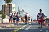 Nieves Navarro y Daniel Pla se proclaman vencedores en la XII edicin del triatln Marina de las Salinas