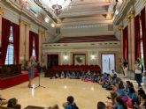 Alumnos del colegio El Taller visitan el Sal�n de Plenos del Ayuntamiento