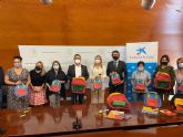 Alumnos de Lorca en situacin de vulnerabilidad han vuelto a clase con nuevo material escolar gracias a la Fundacin 'la Caixa' y CaixaBank