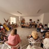 Comienzan las reuniones del Club de Lectura Posidonia, puesto en marcha por la Asociación de Vecinos Calabardina Activa