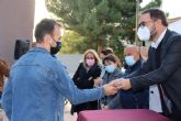 El alcalde de Lorca hace entrega de las 19 primeras llaves a las familias resultantes adjudicatarias de las viviendas de titularidad municipal en el Barrio de San Fernando