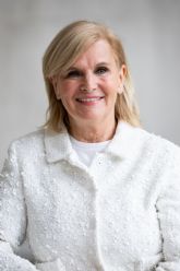 La asturiana Mara Neira, directora de Salud Pblica y Medio Ambiente de la OMS, premiada en la categora de Horizonte Salud en la II edicin de los Premios Azul Zero