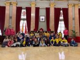 Alumnos del colegio Jara Carrillo de Alcantarilla visitan el Salón de Plenos del Ayuntamiento