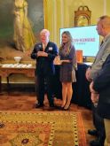 El presidente de la Compaña Loro Parque recibe el premio 'Champion of Conservation' de American Humane
