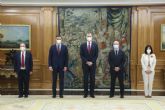 ​El presidente del Gobierno asiste a la promesa de Carolina Darias y Miquel Iceta como ministros