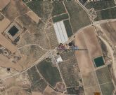 Rescatado y trasladado al hospital el conductor de un turismo herido al colisionar con un autobs