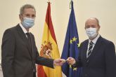 Campo recibe la Memoria anual de la delegación espanola en Eurojust de la mano del magistrado De la Mata