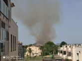 Bomberos sofocan un incendio de canas en la pedana murciana de Zarandona