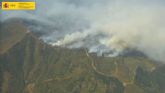 Medios aéreos y terrestres del MITECO continúan colaborando en las labores de extinción en el incendio de Sierra Bermeja (Málaga)