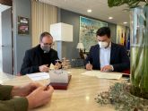 El ayuntamiento firma un convenio para ayudar a la conservación de la Iglesia de Pozo Aledo