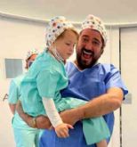 Antonio Orozco conoce a su fan ms joven